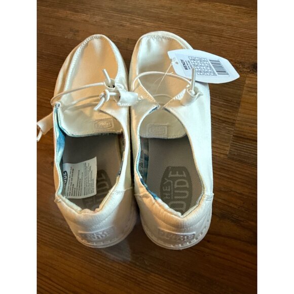 Hey Dude Wendy Slip on Sneakers Women Size 8 White Comfort Shoes New with Tag - Picture 4 of 4